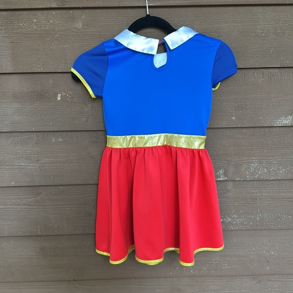 DC Superhero Girls Supergirl Costume - Blue and Red size M (7/8) - Picture 4 of 4